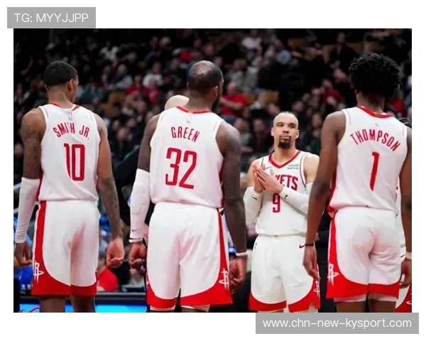 火箭“三后卫＋双塔”组合试验成功，前场篮板成制胜关键